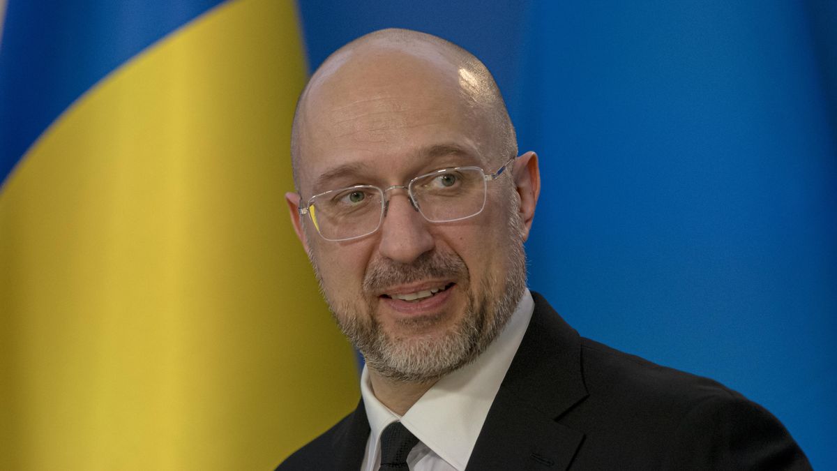 Ukrajinský premiér Šmyhal: Zbavíme se třetiny ministerstev